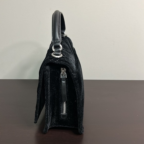 Aimee Kestenberg Mia Purse Velvet Expandable Crossbody Black - Picture 7 of 13